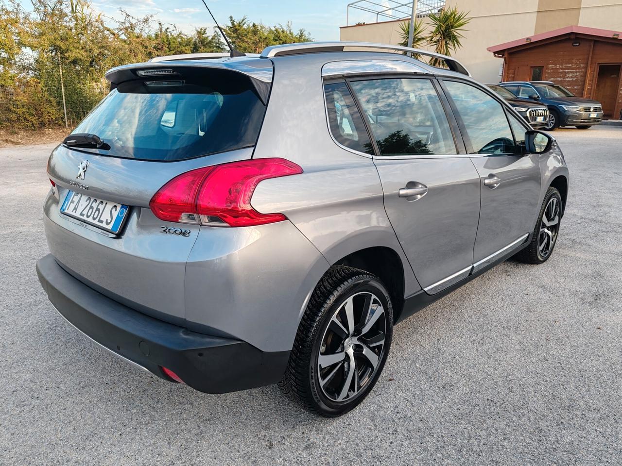 Peugeot 2008 1.6 Hdi Allure