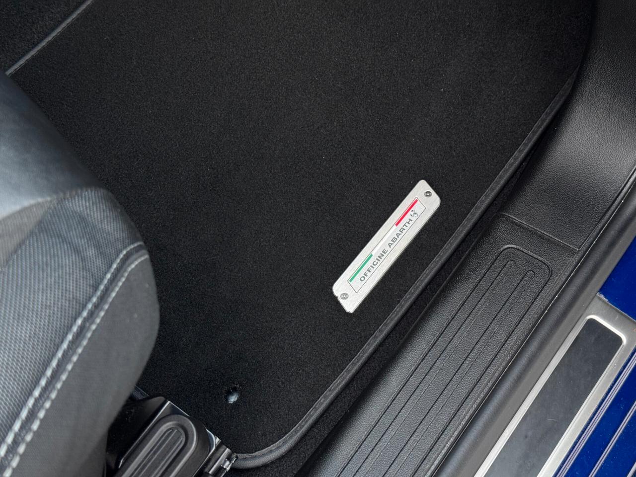 Abarth 595 1.4 Turbo T-Jet 165 CV Turismo 70° ANNIVERSARY SABELT FULL