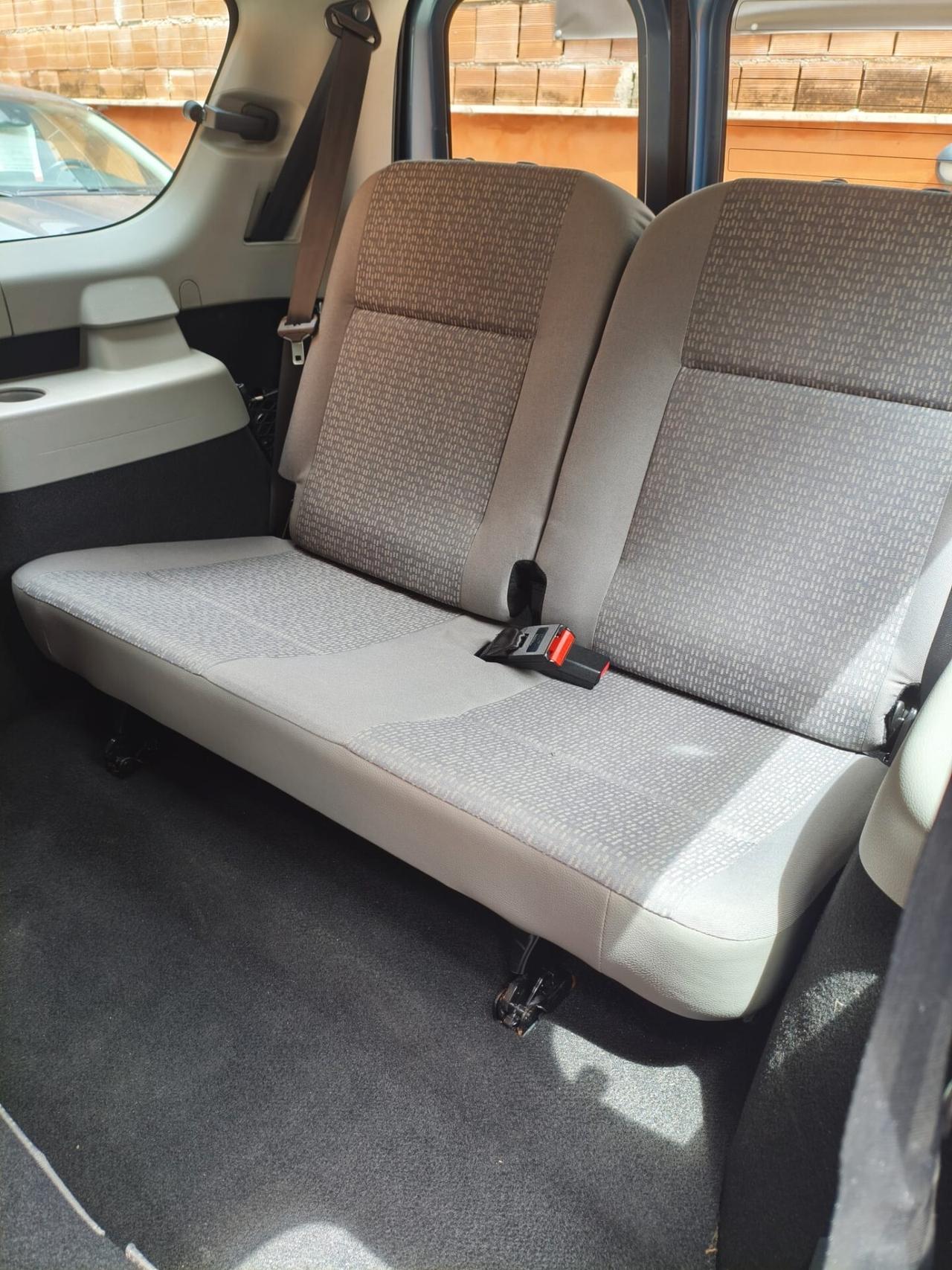 Dacia Logan MCV Lauréate - 7 posti - SOLO 8.000 KM