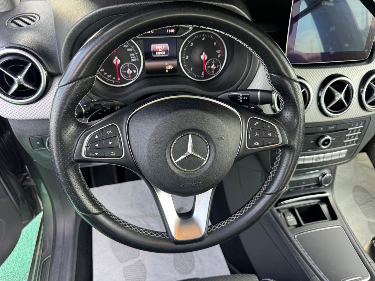 Mercedes-benz B 200 d Automatic Premium
