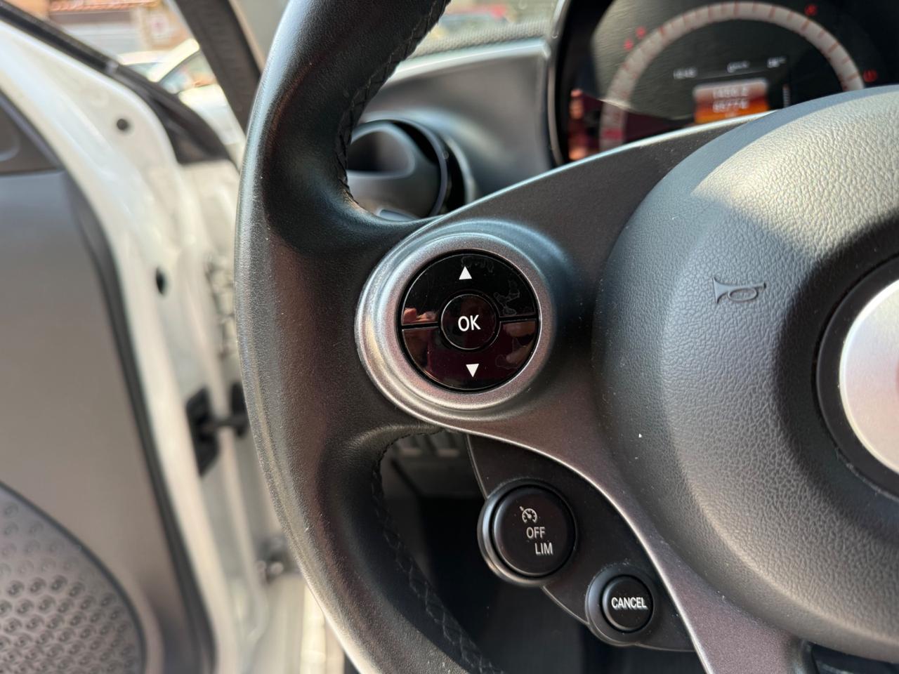 Smart ForFour 70 1.0 twinamic Passion Navigatore