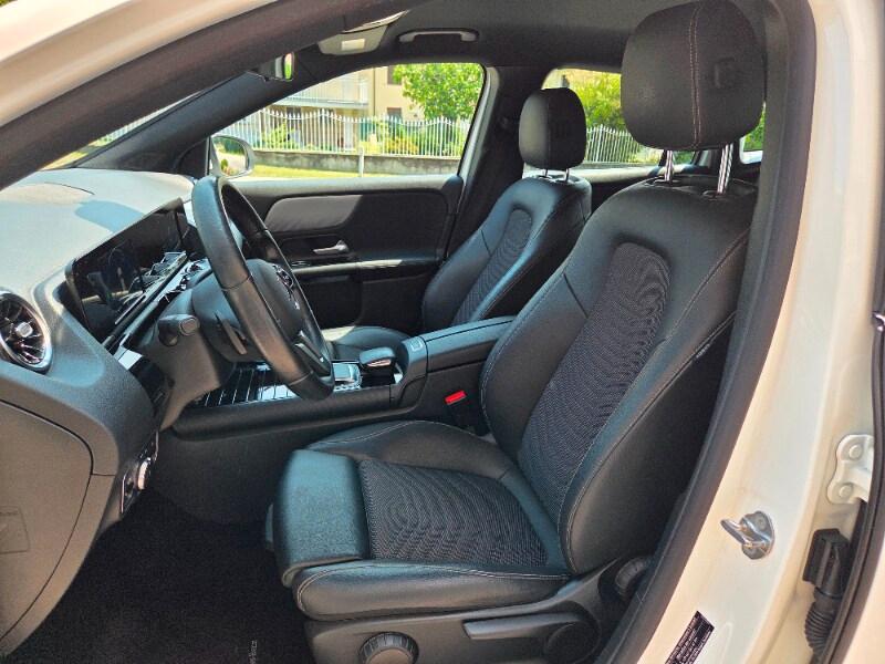 MERCEDES GLA (H247) GLA 250 e hybrid E...