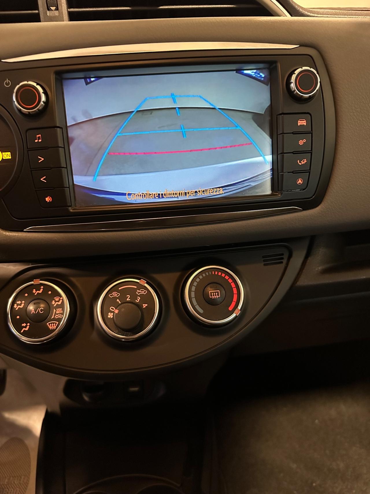 Toyota Yaris 1.0 5 porte Lounge