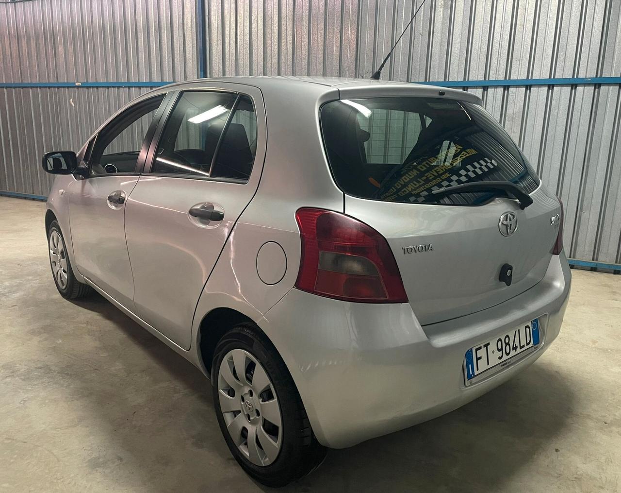 TOYOTA YARIS 1.0 - NEOPATENTATI