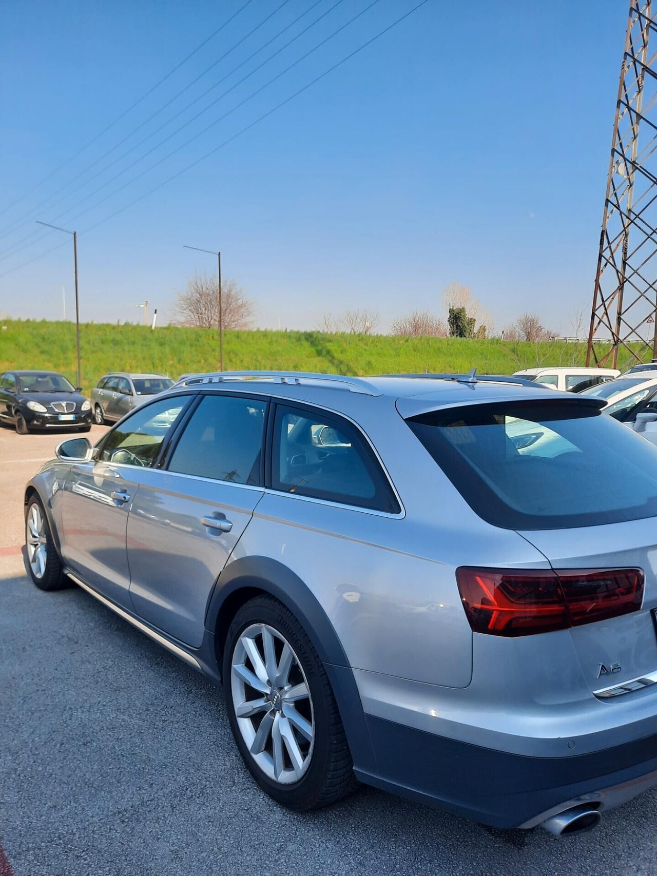 Audi A6 allroad 3.0 TDI 218 CV S tronic Business Plus