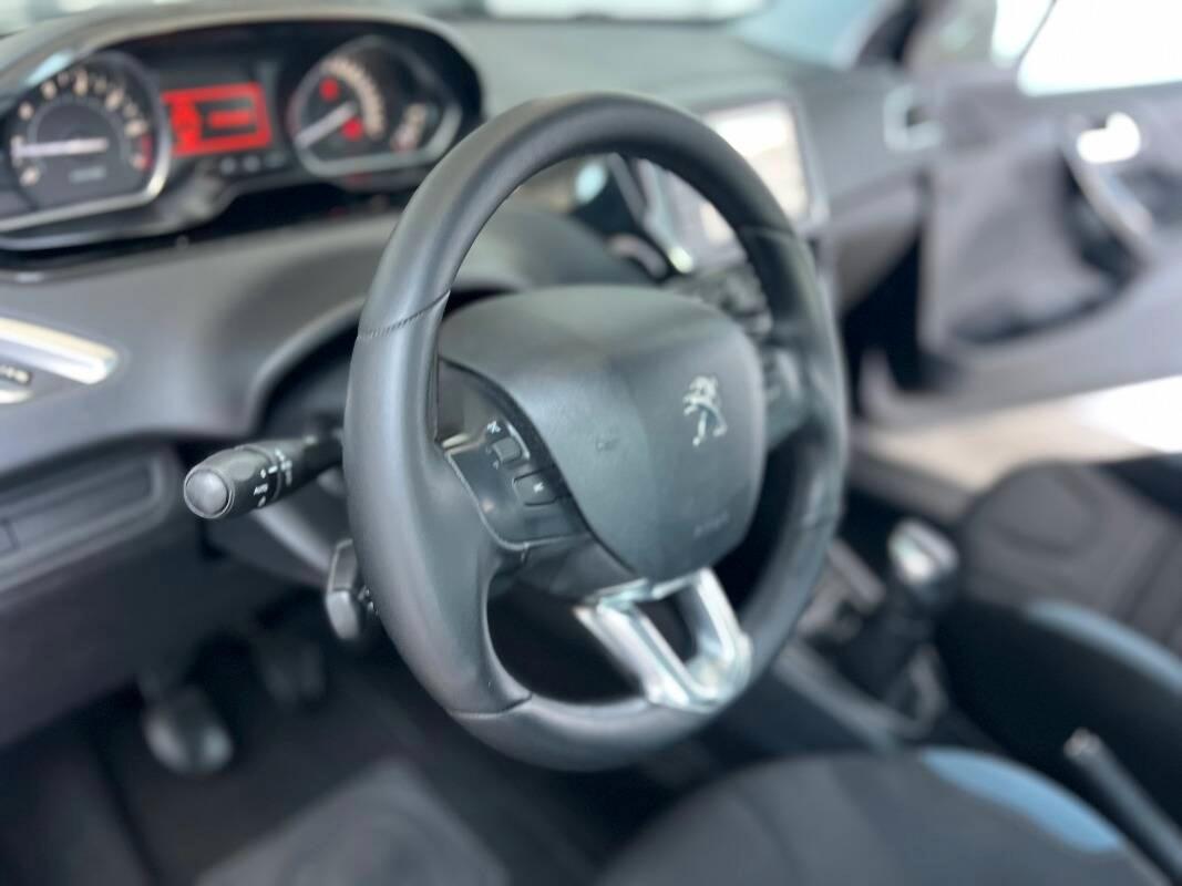 Peugeot 208 1.2 PT Allure E6 5p