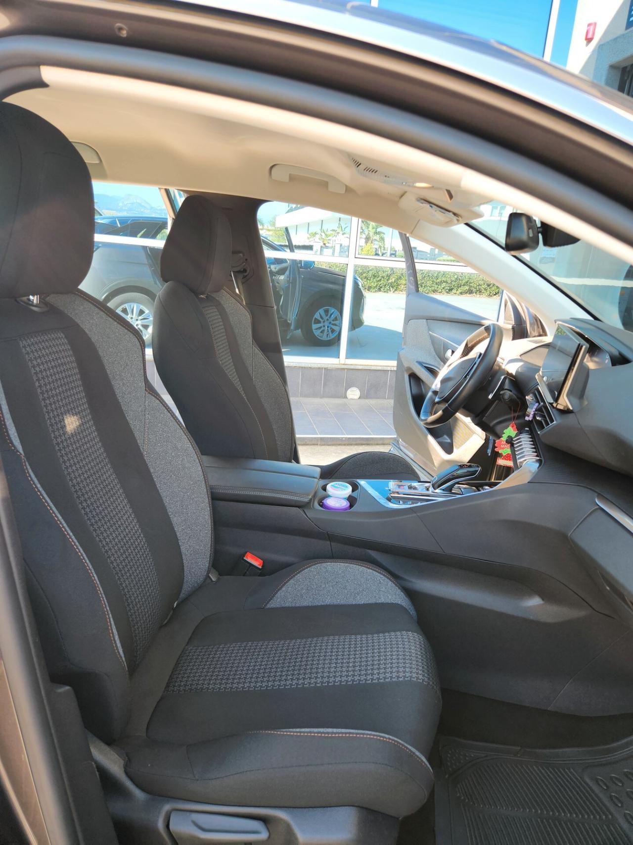 Peugeot 3008 BlueHDi 130 S&S Active