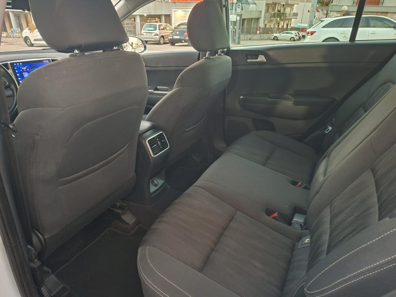 Kia Sportage 1.7 CRDI Cool * Navi * Garantita 12 Mesi