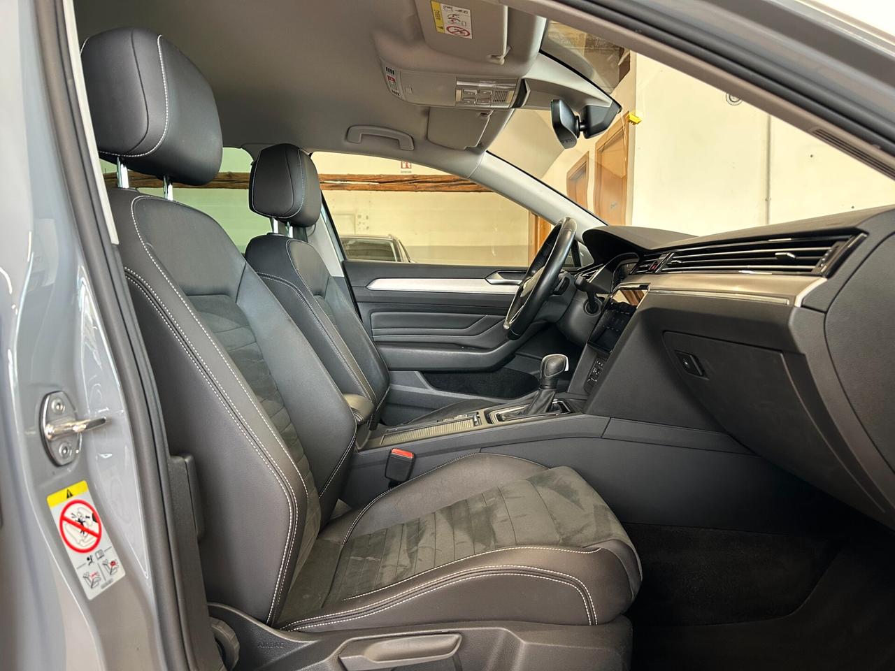 VOLKSWAGEN PASSAT VARIANT 2.0 TDI DSG ELEGANCE 150CV *CARPLAY*ACC*LED