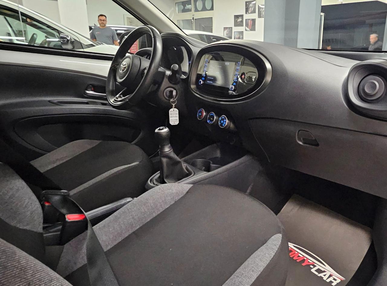 Toyota Aygo X 1.0 VVT-i 72 CV 5 porte Lounge AUTOMATICO