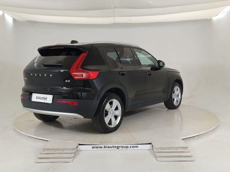 Volvo XC40 2023 2.0 b3 Core auto
