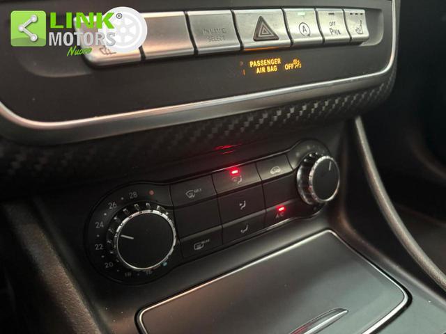 MERCEDES-BENZ A 200 d Automatic Premium