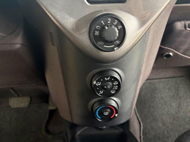 TOYOTA iQ 1.0 VVT-I OK NEOPATENTATI AUTOMATICA 4 POSTI