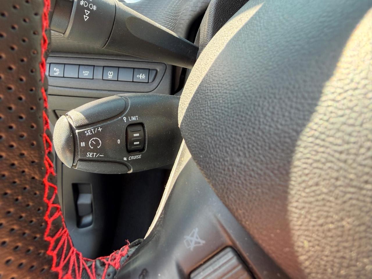 Peugeot 2008 1.6 e-HDi 115 CV Allure BLOCK SYSTEM