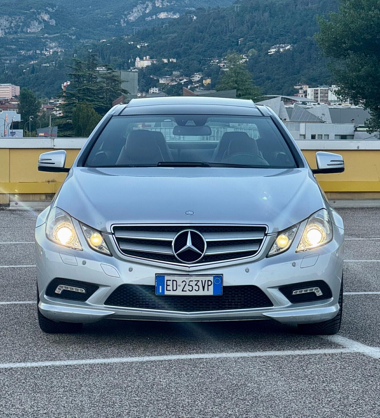 Mercedes-benz E220 Avantgarde AMG FULL OPT.
