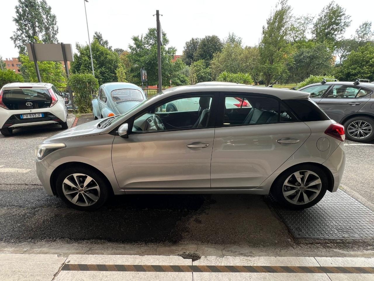 Hyundai i20 5 Porte i20 5p 1.2 Login 84cv