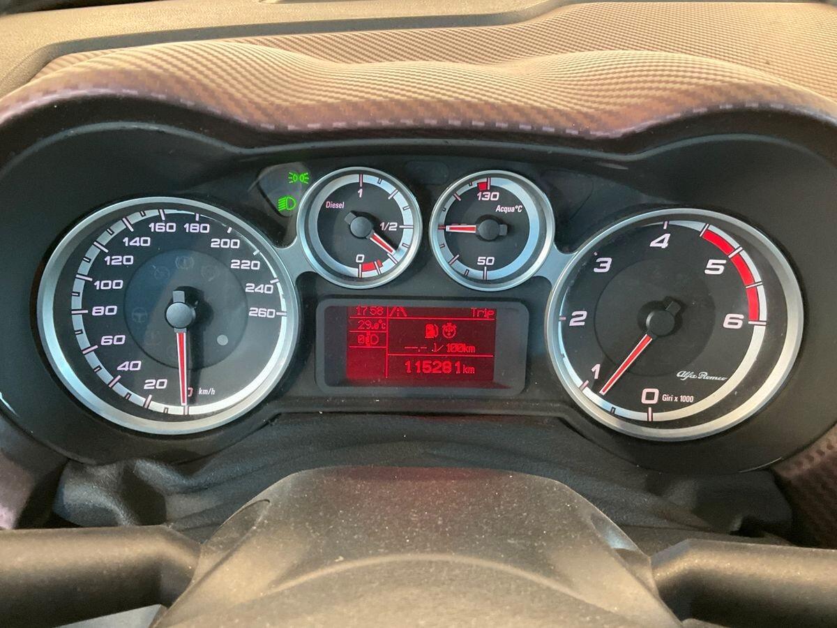 Alfa Romeo MiTo 1.6 JTDm 16V Distinctive Premium Pack