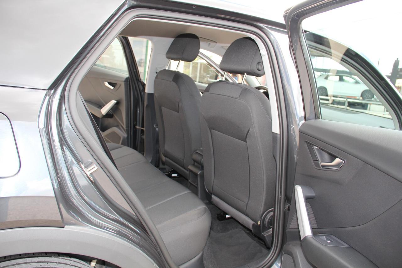 Audi Q2 35 TDI quattro S tronic Business
