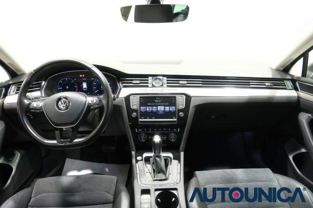 VOLKSWAGEN Passat Variant 2.0 TDI 190 CV DSG HIGHLINE BMT FARI LED