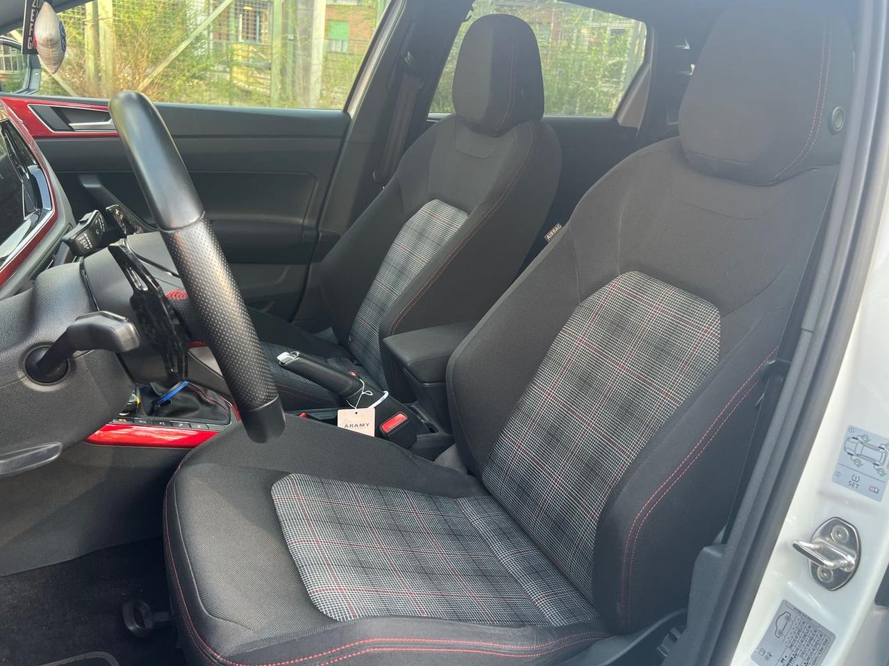 Volkswagen Polo GTI 2.0 TSI GTI #10534