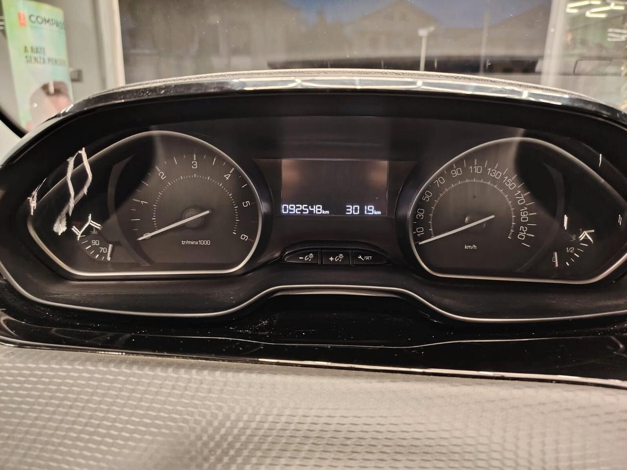 Peugeot 208 BlueHDi 100 S&S 5 porte Signature