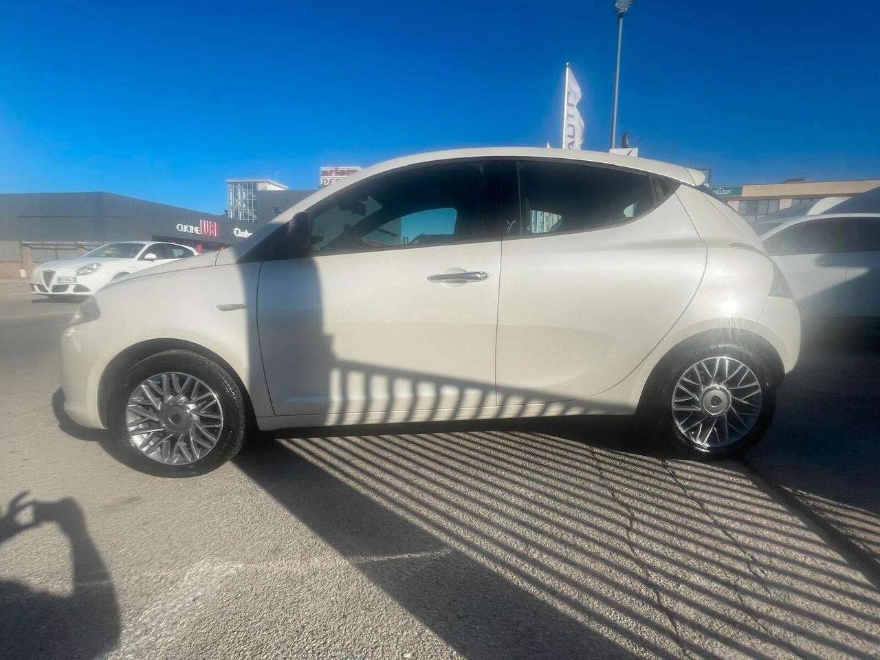 Lancia Ypsilon 1.3 MJT 16V 95 CV 5 porte S&S Platinum