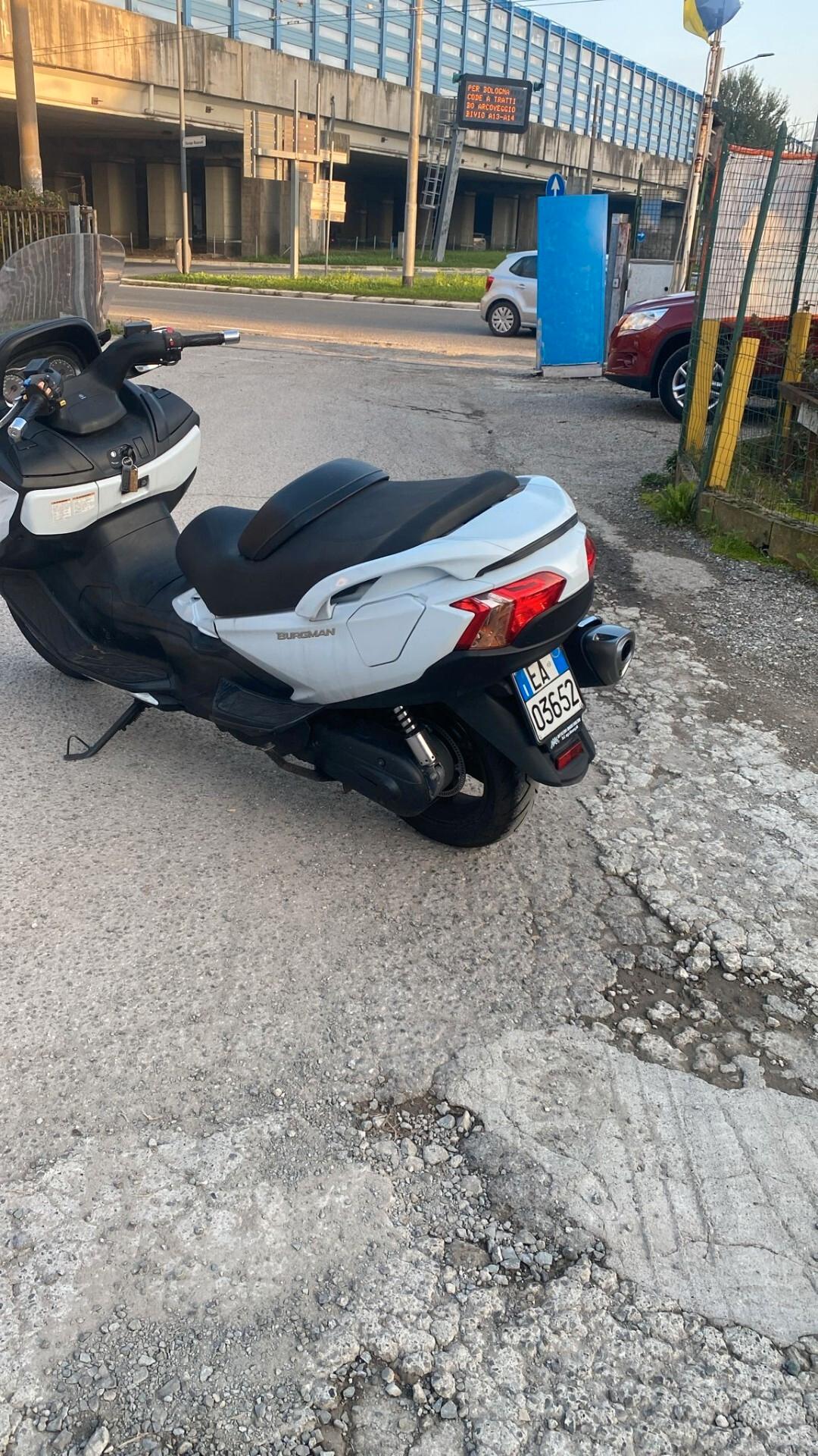 Suzuki Burgman 650 2013