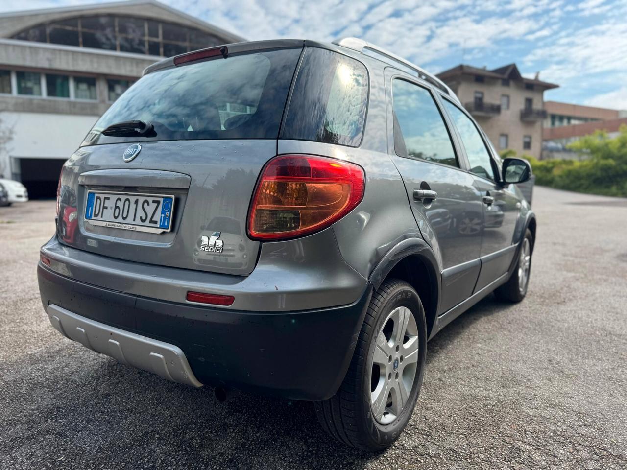 Fiat Sedici 1.9 MJT 4x4 Emotion