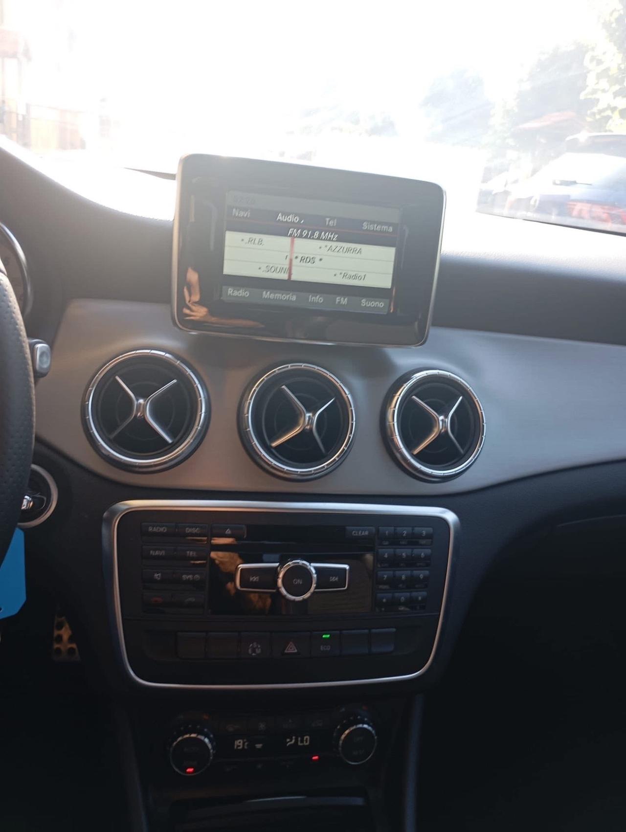 Mercedes-benz CLA 220 CDI Automatic Premium