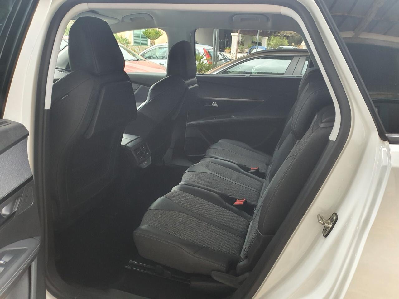 Peugeot 5008 BlueHDi 130 S&S Allure