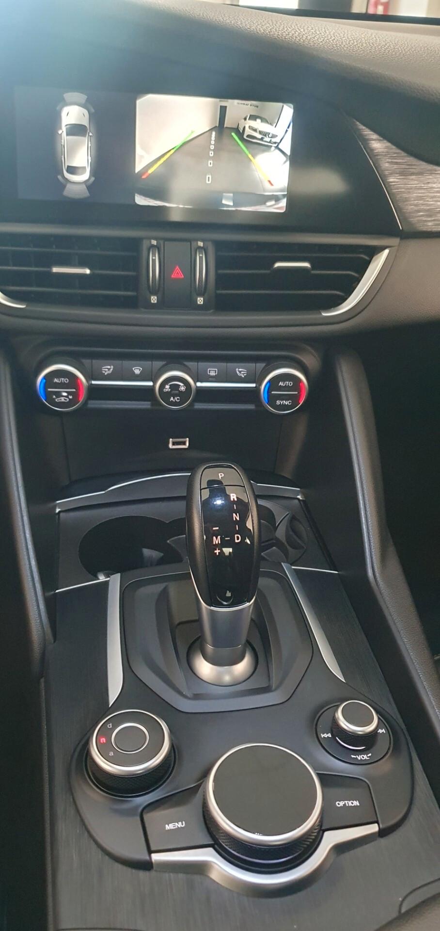 Alfa Romeo Giulia 2.2 Turbodiesel 190 CV AT8 Lusso