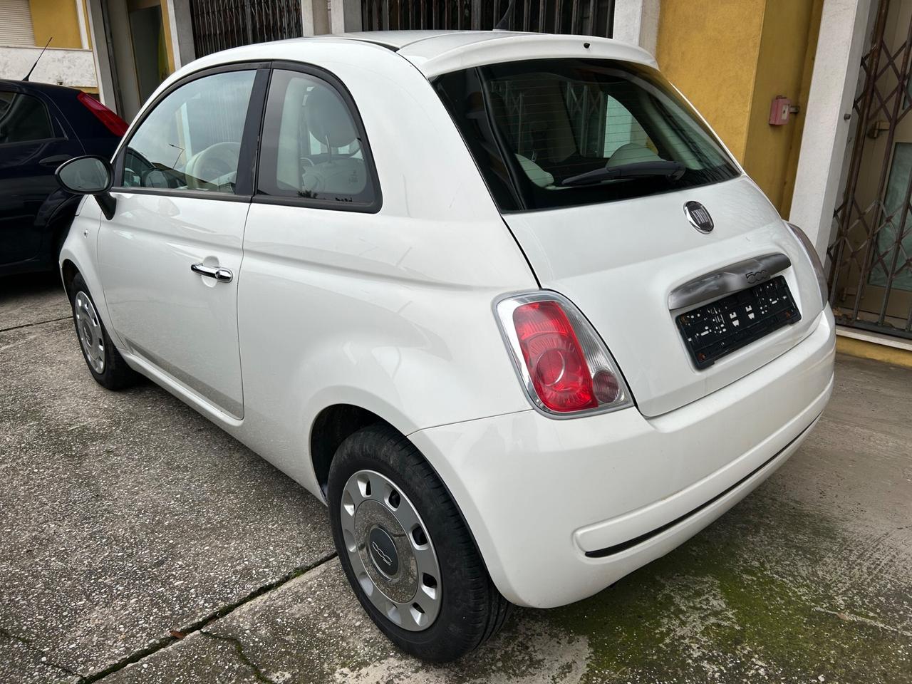 Fiat 500 1.2 Lounge Neopatentati CLIMA!! 2011!!