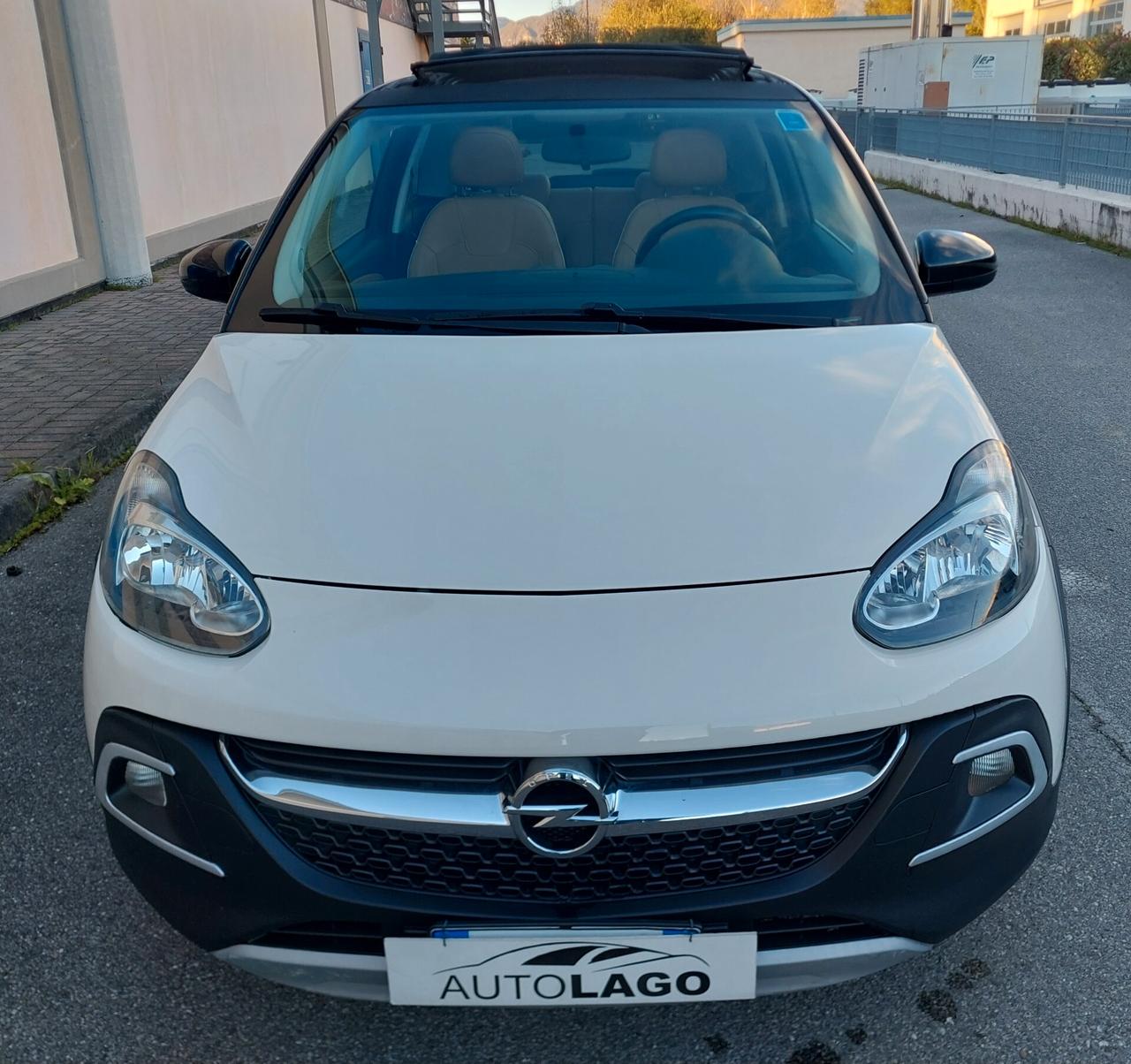 Opel Adam Rocks 1.4 87 CV.. Automatica..NEOPATENTATI