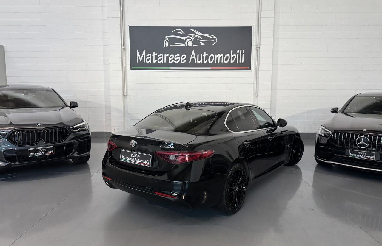 Alfa Romeo Giulia 2.2cc 150cv Automatica Bluetooth Finanziabile