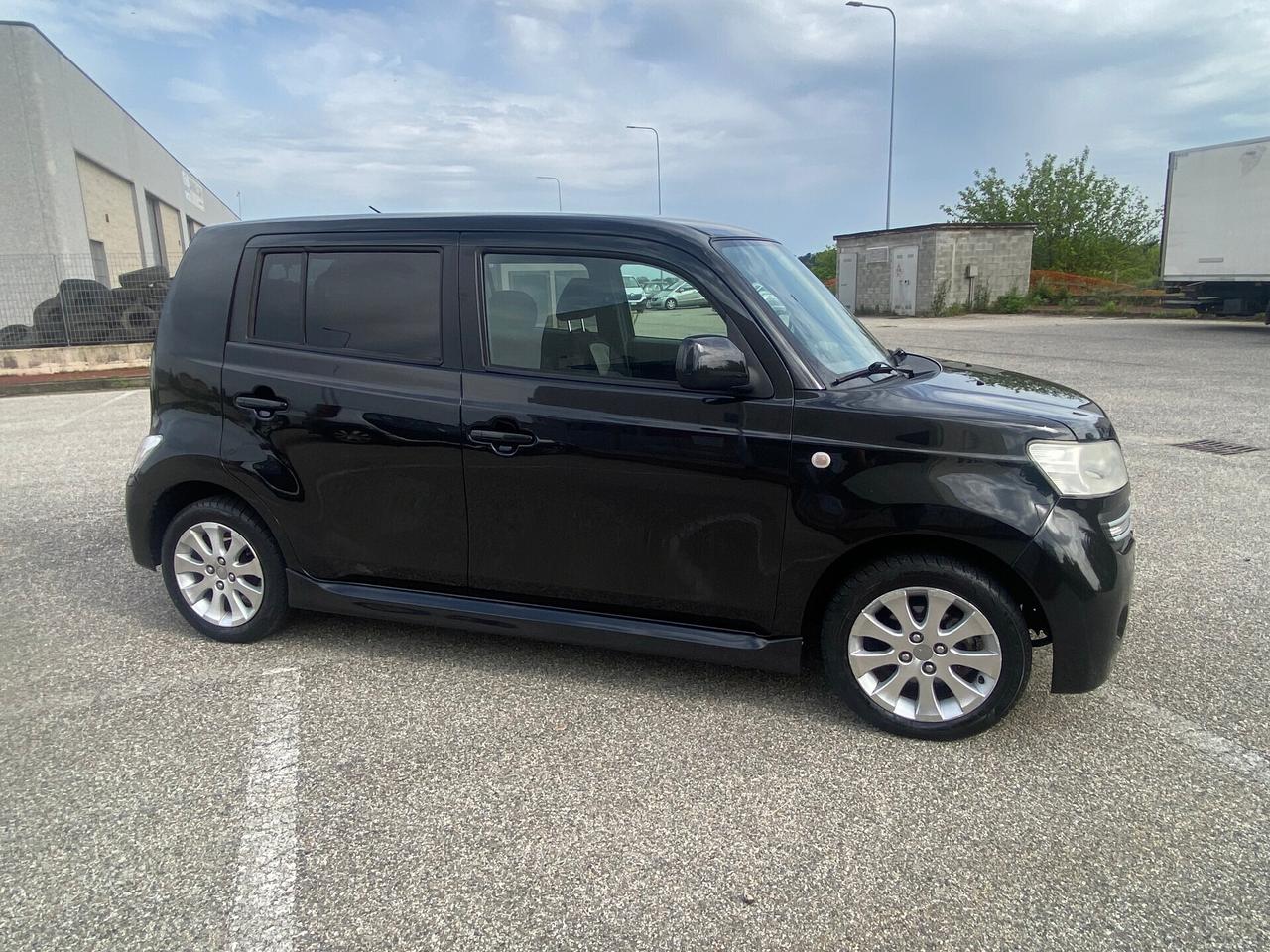 Daihatsu Materia 1.5 Taka