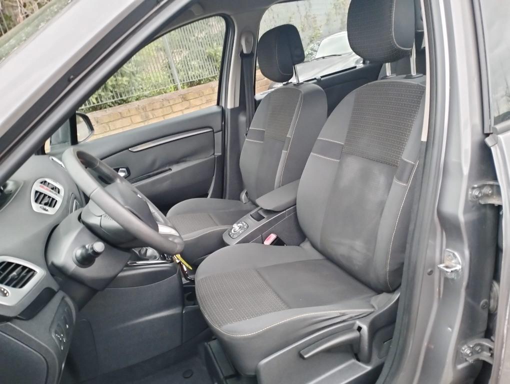 Renault Scenic X-Mod 1.5 dci Dynamique 110cv