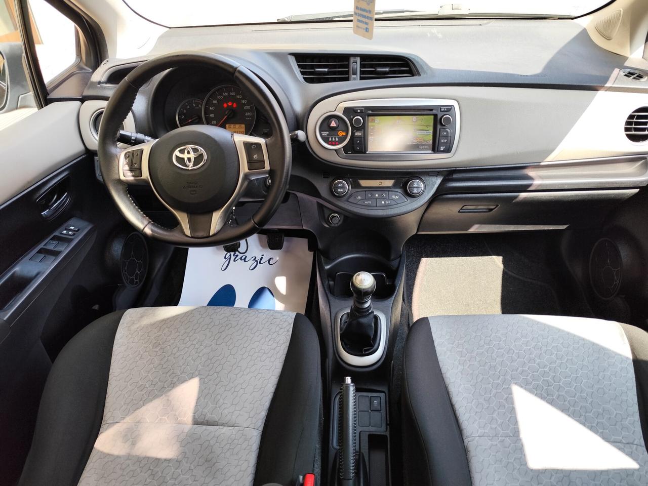 Toyota Yaris 1.4 D-4D 90CV DIESEL NAVI