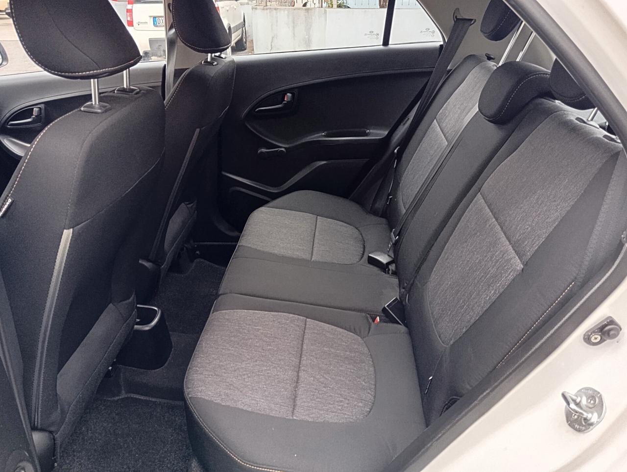 Kia Picanto 1.0 12V 5 porte Trendy Permute