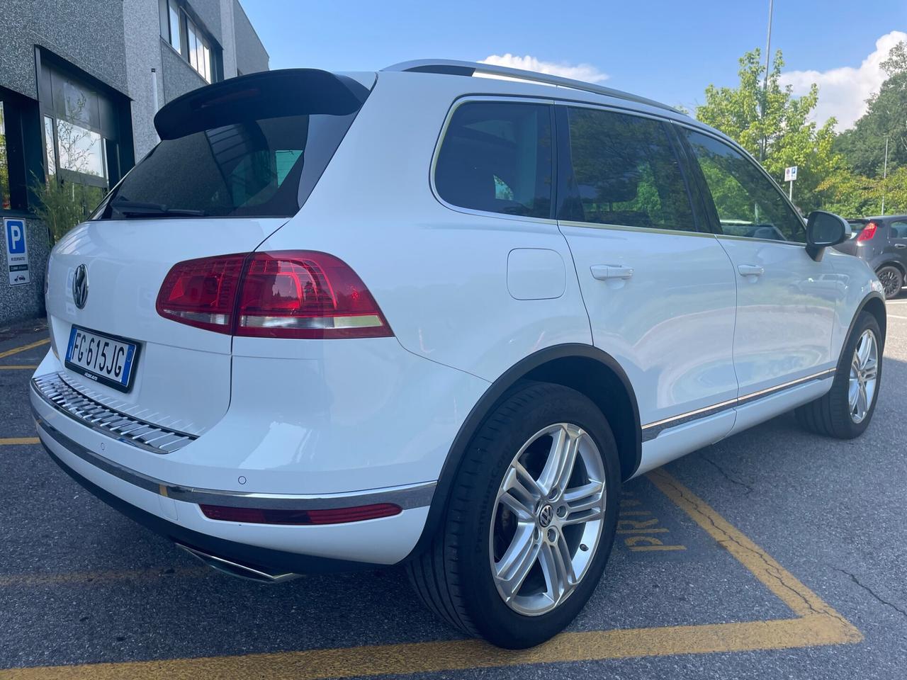 Volkswagen Touareg 3.0 TDI 262 CV *pelle*Automatik*Tetto*Pelle