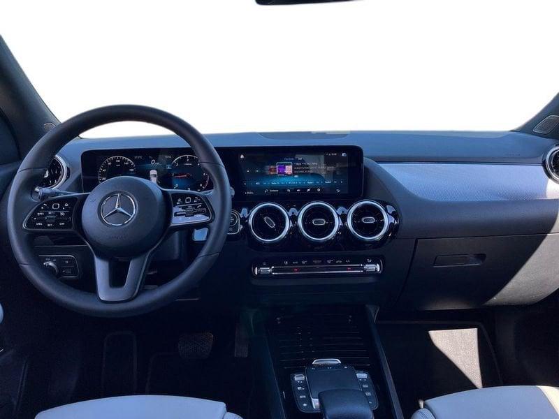 Mercedes-Benz GLA GLA-H247 2020 180 d Sport auto