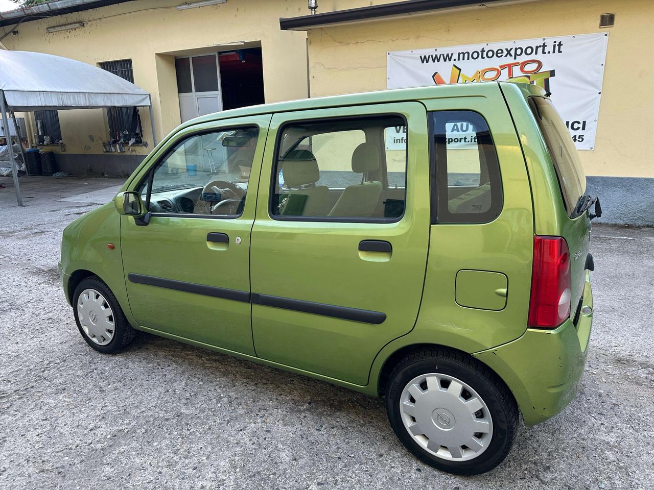 Opel Agila 1.2 16V Comfort