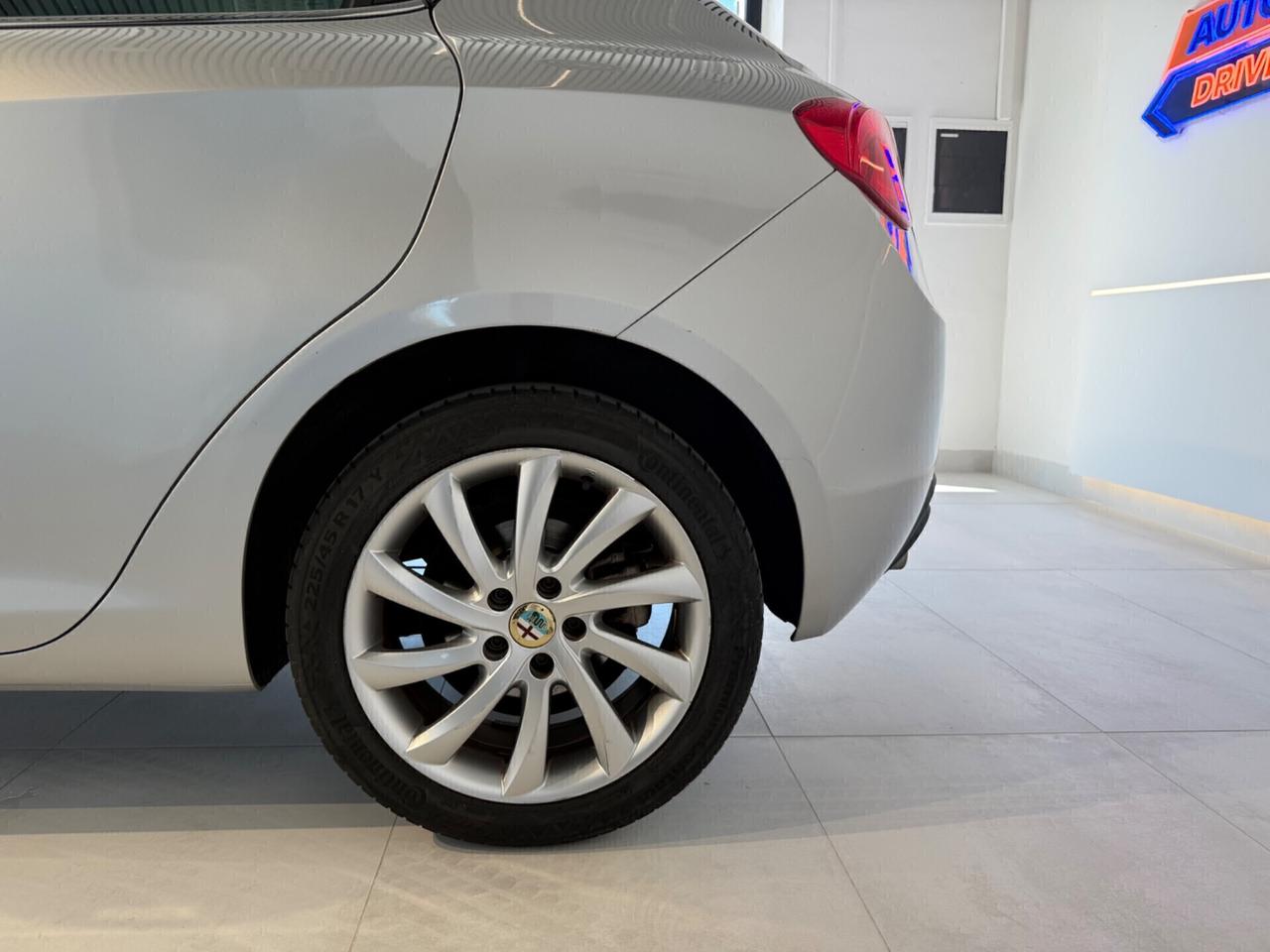 Alfa Romeo Giulietta 1.6 JTDm-2 105 CV Exclusive