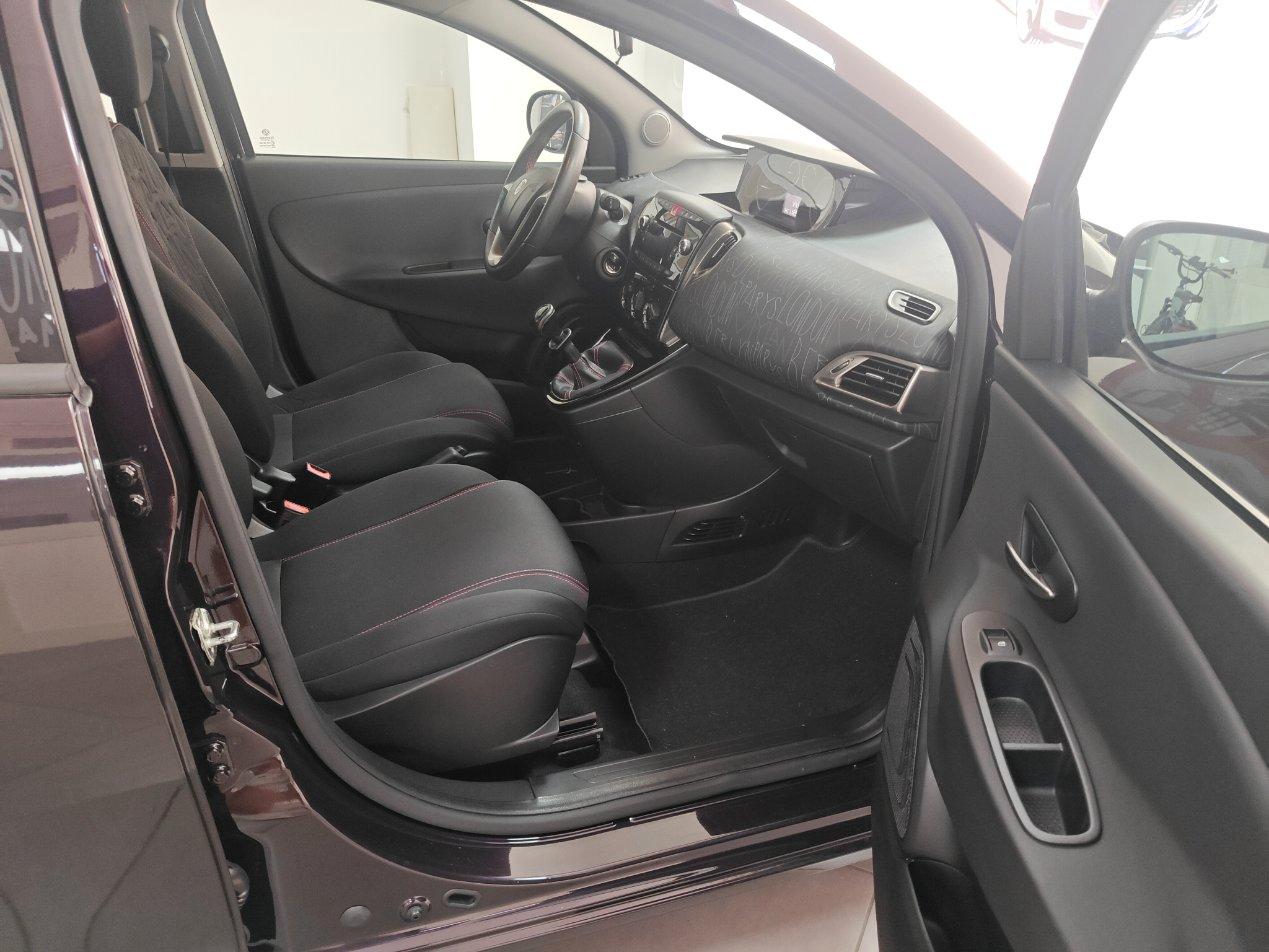 Lancia Ypsilon 5 Porte Ypsilon 1.2 8v Elefantino s&s 69cv E6