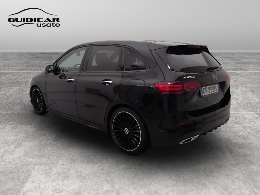 Mercedes-Benz Classe B - W247 2023 - B 180 d AMG Line Advanced Plus auto