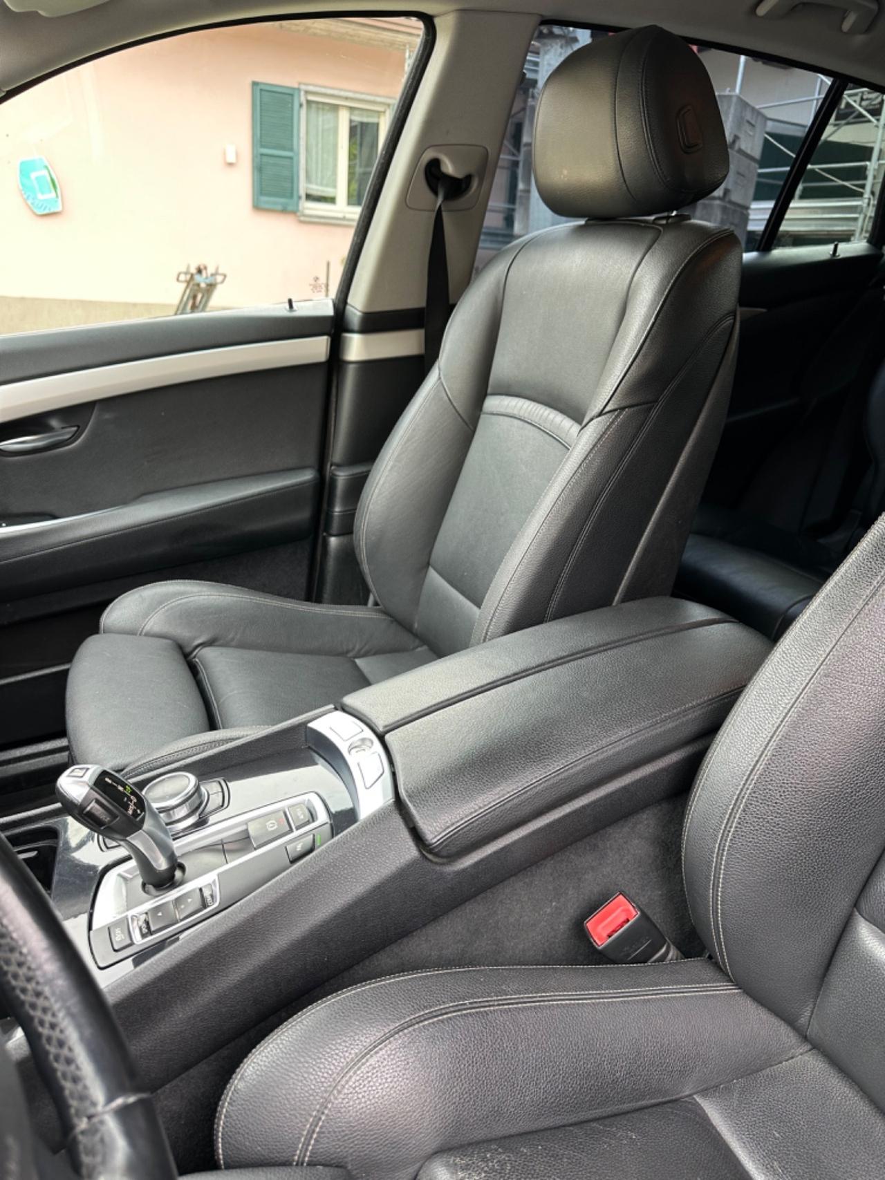 Bmw 520d GT LUXURY PELLE NAVI PRO KMCERT GARANZ UNICOPR