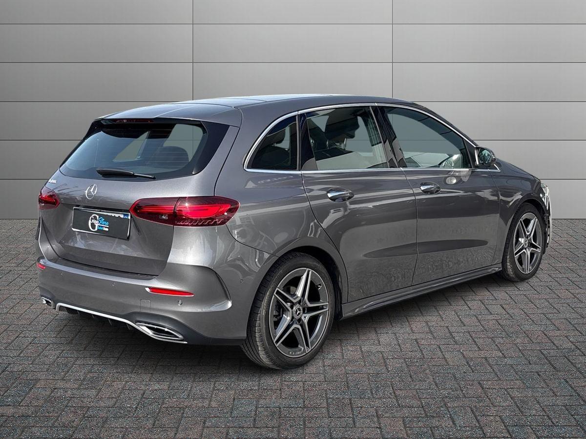 Mercedes-Benz B 180 AMG Line Premium auto