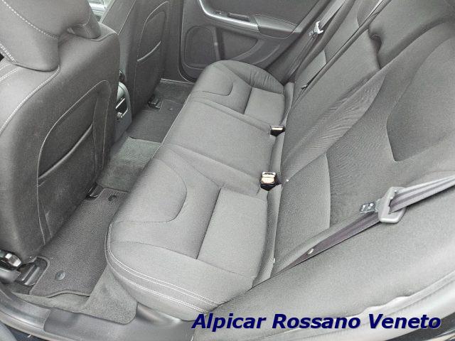 VOLVO V60 D2 1.6 Powershift Momentum