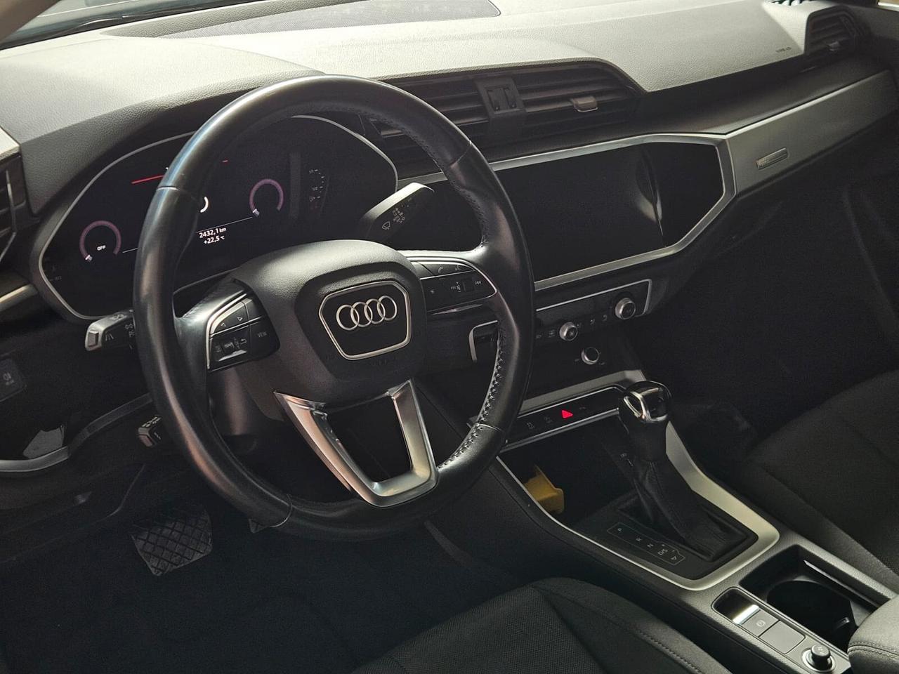 Audi Q3 35 TDI S tronic Business Advanced
