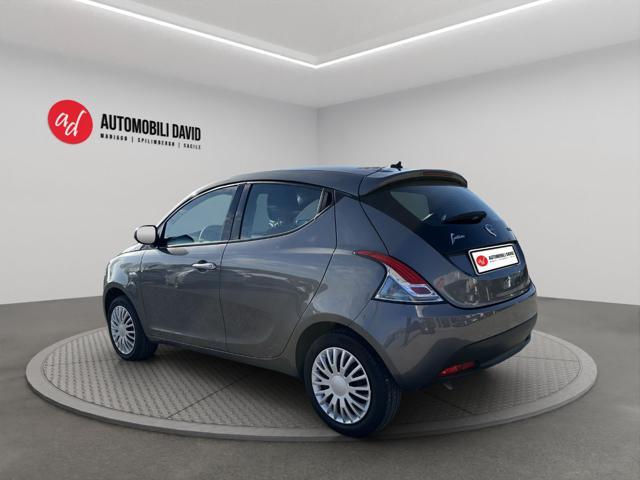 LANCIA Ypsilon 1.0 FireFly 5 porte S&S Hybrid Silver