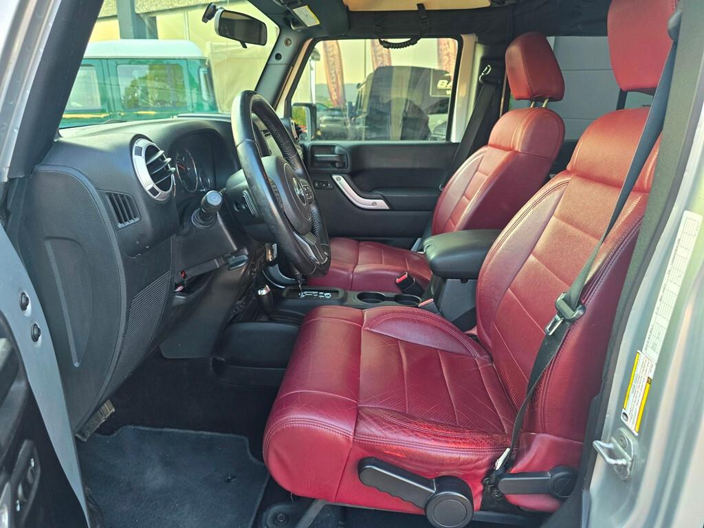 Jeep Wrangler UNLIMITED 2.8 CRD 200CV SAHARA